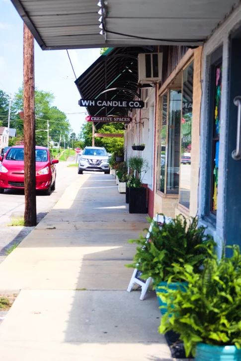 Downtown Iuka storefronts