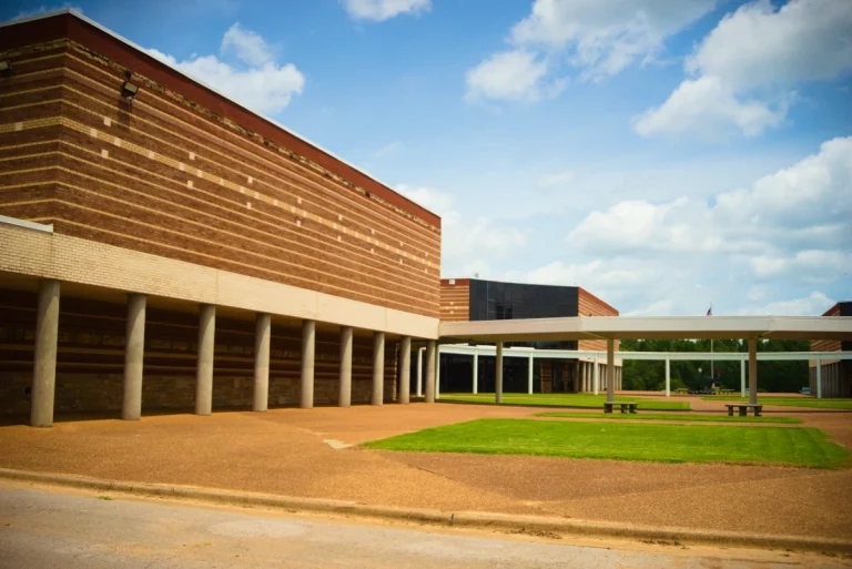 Schools in Iuka